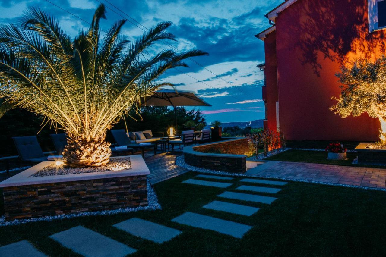 Villa Sunset Pool & Spa Apartments Zgornje Skofije Kültér fotó