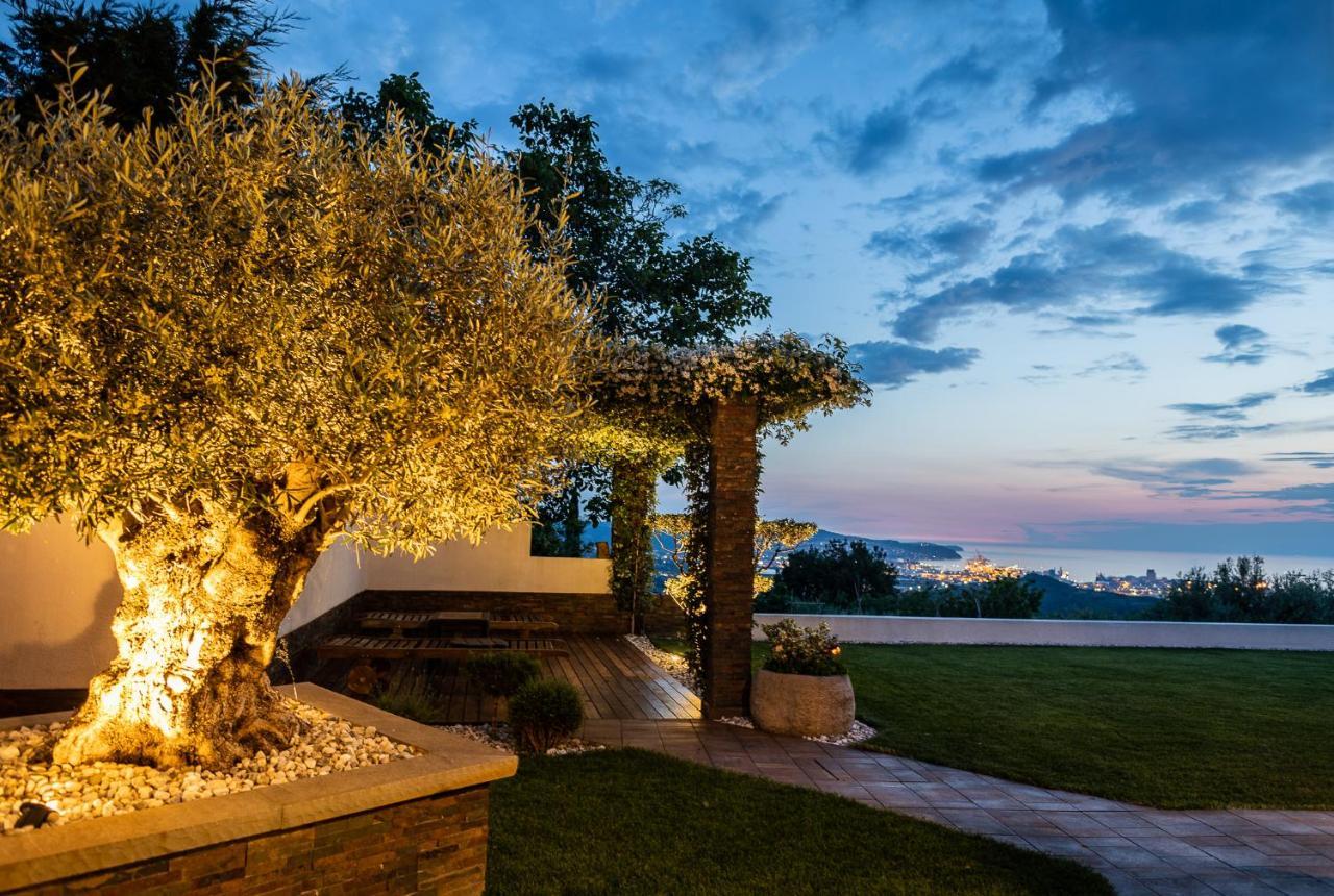 Villa Sunset Pool & Spa Apartments Zgornje Skofije Kültér fotó