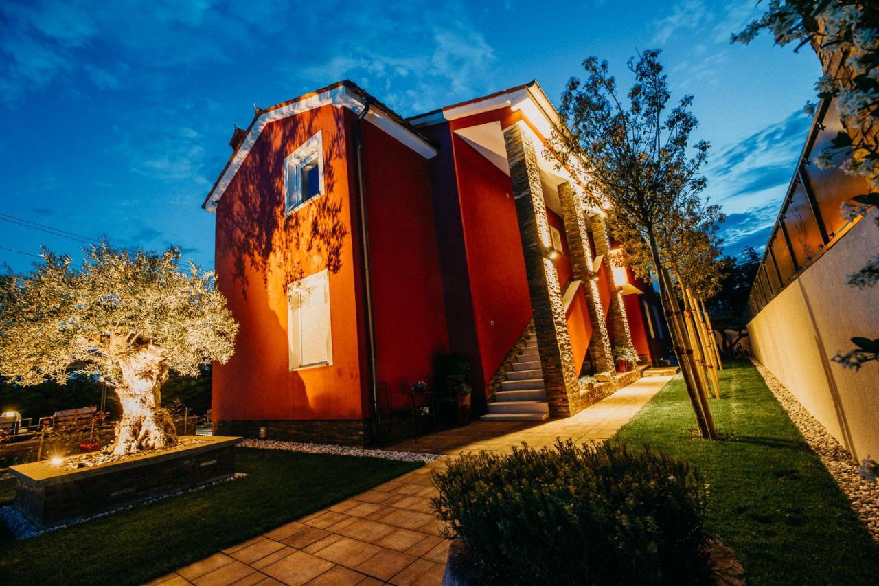 Villa Sunset Pool & Spa Apartments Zgornje Skofije Kültér fotó
