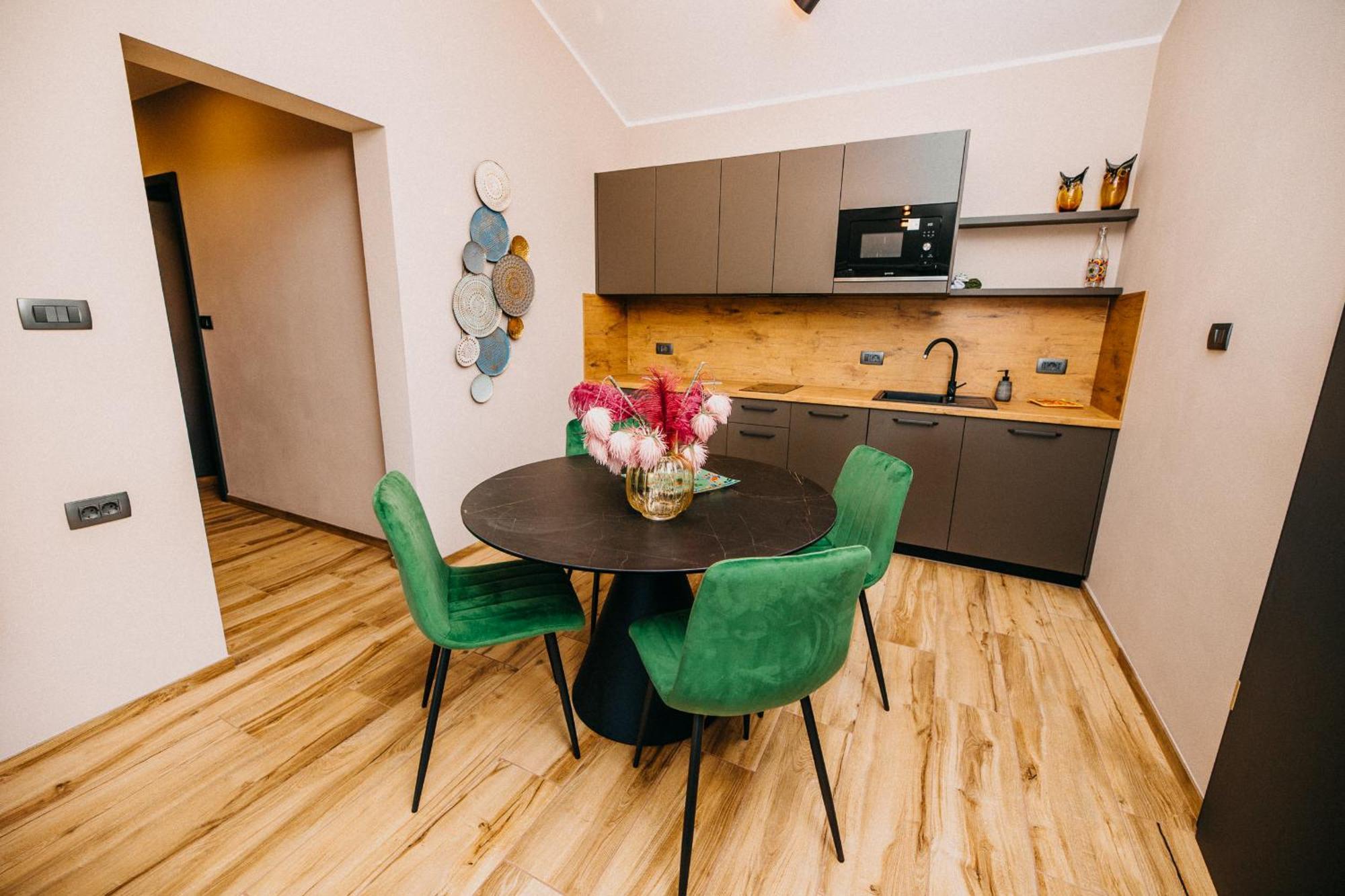 Villa Sunset Pool & Spa Apartments Zgornje Skofije Kültér fotó