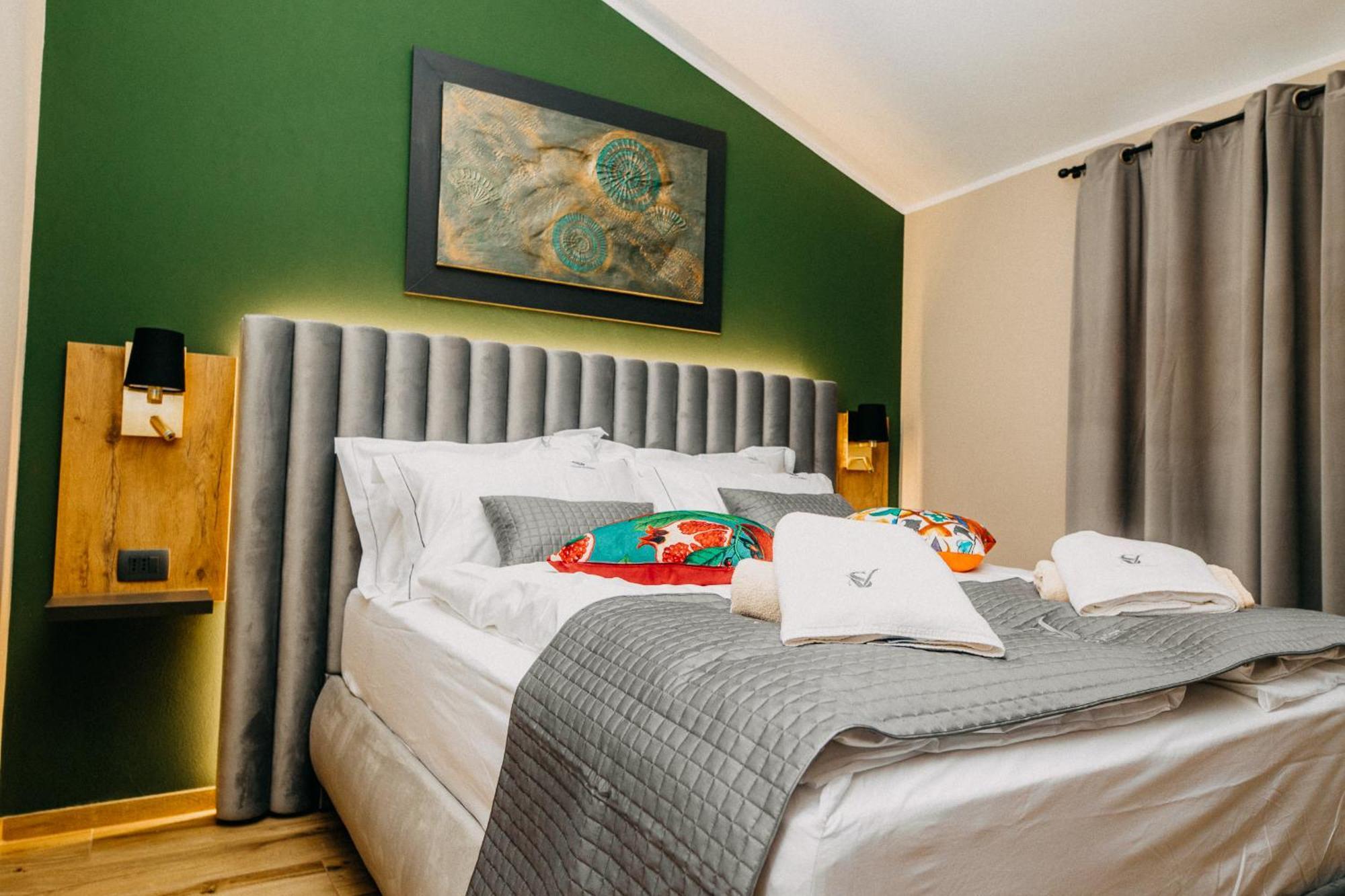 Villa Sunset Pool & Spa Apartments Zgornje Skofije Kültér fotó